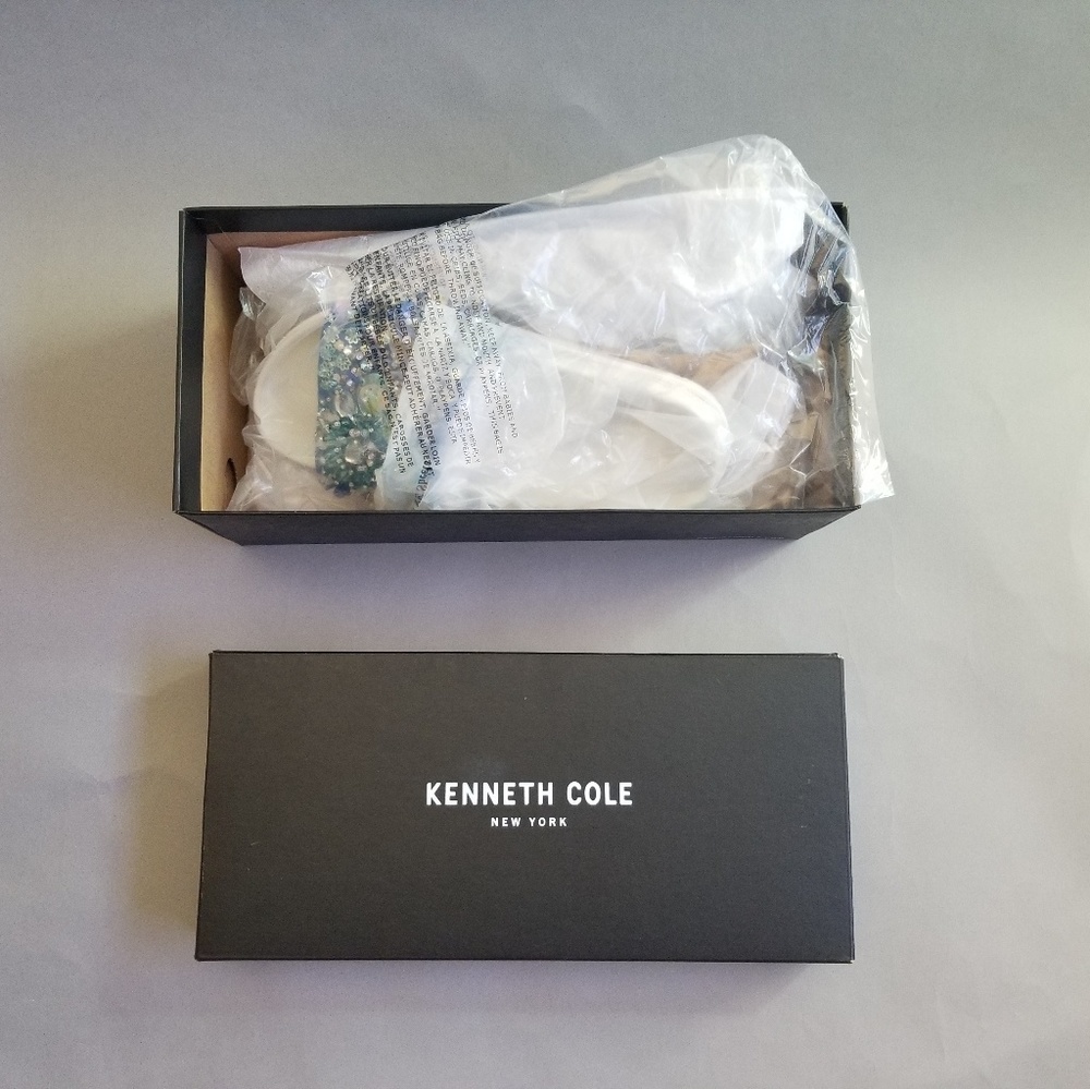 Kenneth Cole Pool slide sandals size 8